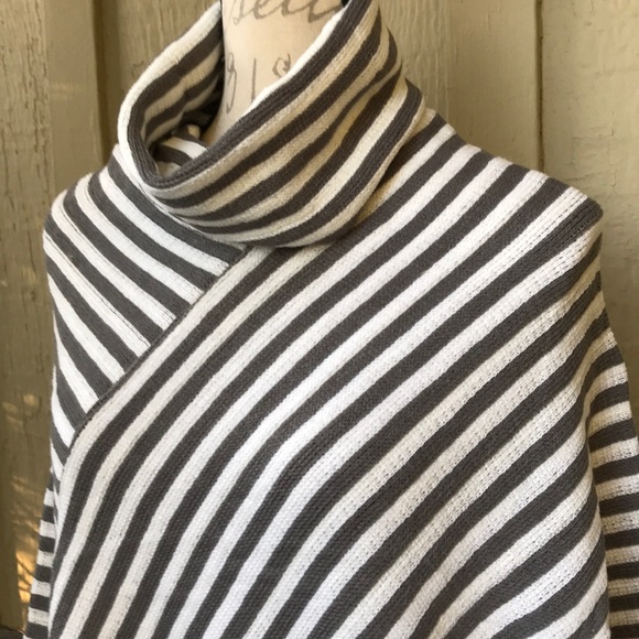 New! Gray/White Striped Triangle Poncho - Picture 3 of 6